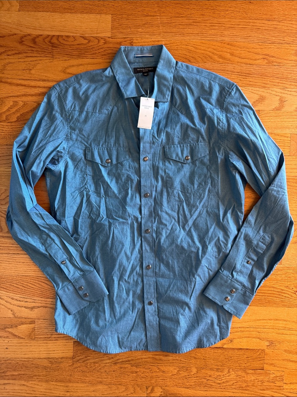 NWT Banana Republic Men's Light Blue Long-Sleeve snaps Button-Down Shirt